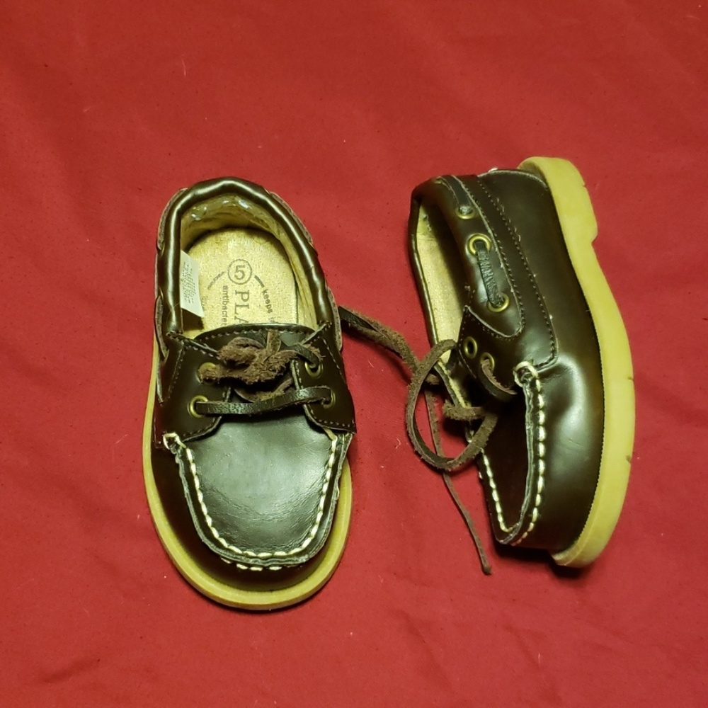 Dress shoes